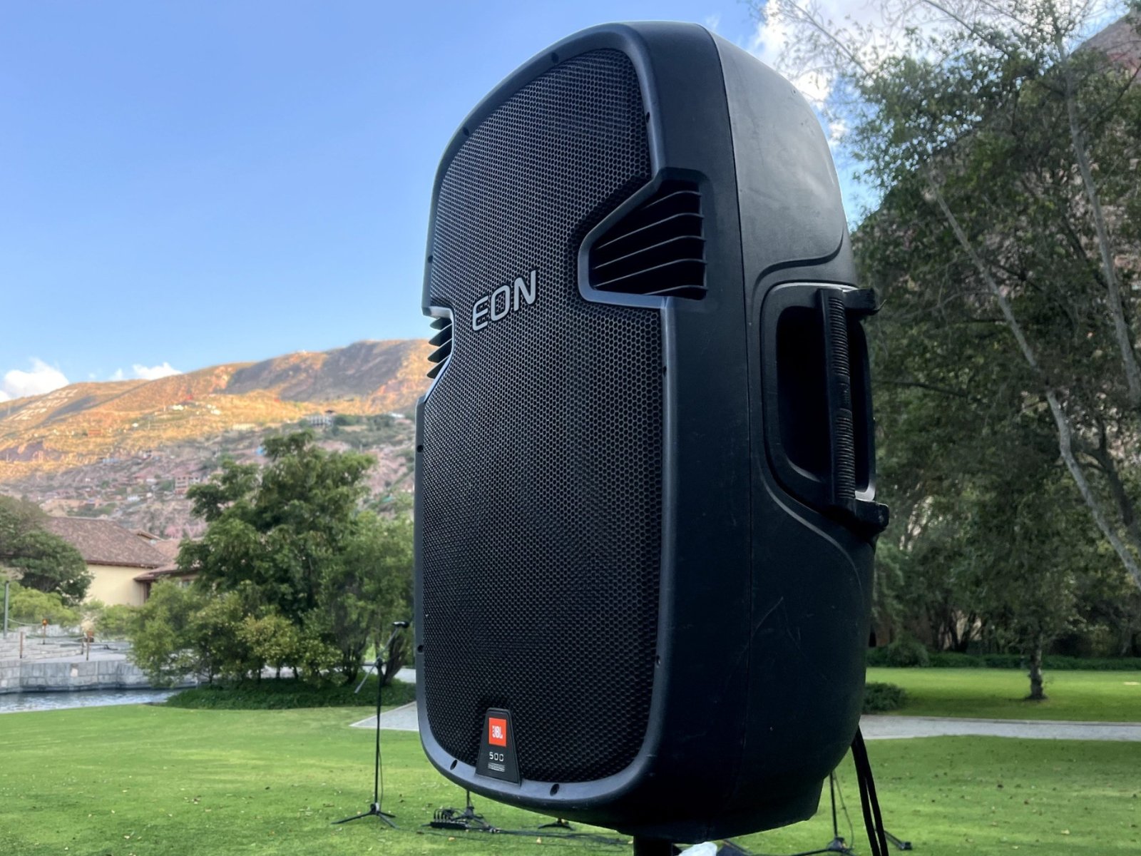 JBL EON 515